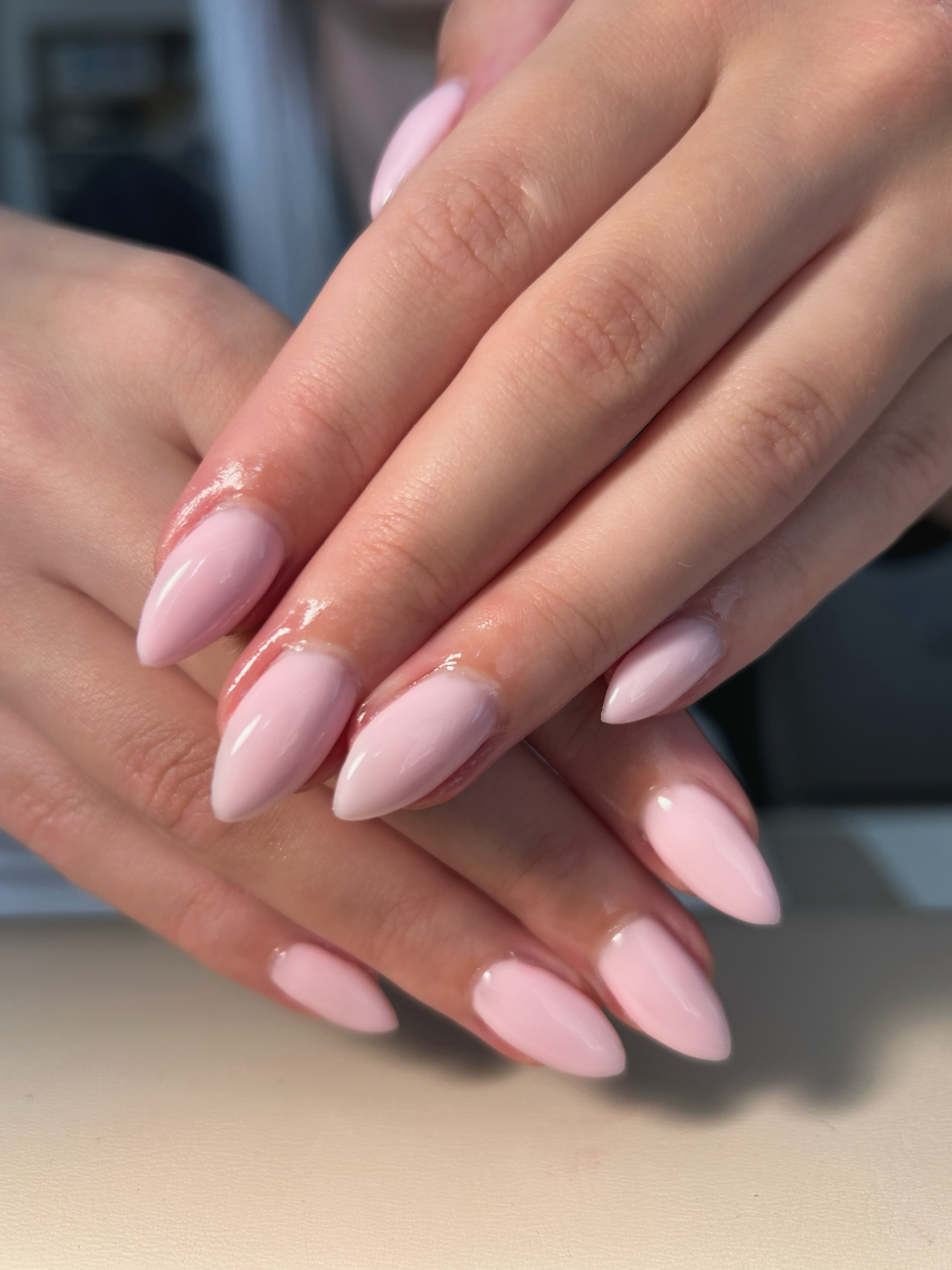 GiGi Nails Vantaa — pretty in pink, always